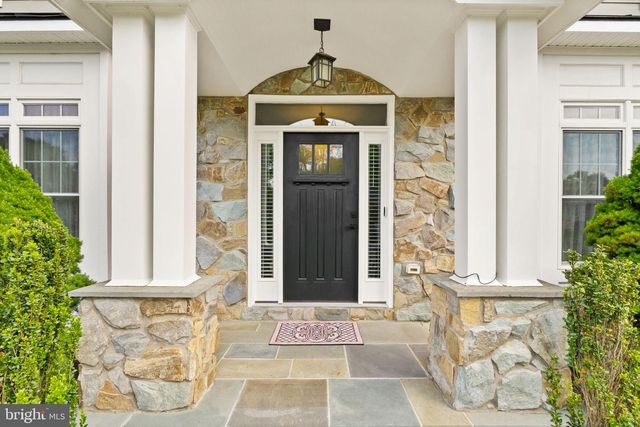 9311 TALISMAN DR, Vienna, VA 22182