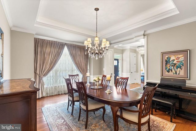 9311 TALISMAN DR, Vienna, VA 22182