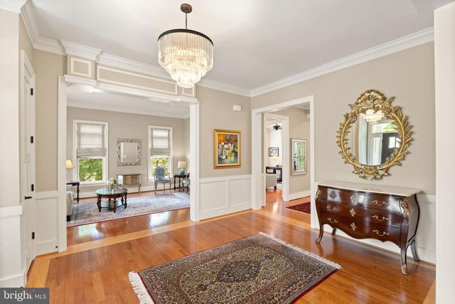 9311 TALISMAN DR, Vienna, VA 22182