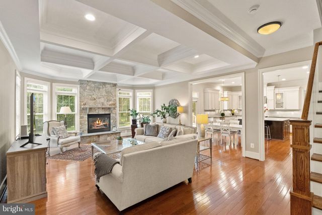 9311 TALISMAN DR, Vienna, VA 22182