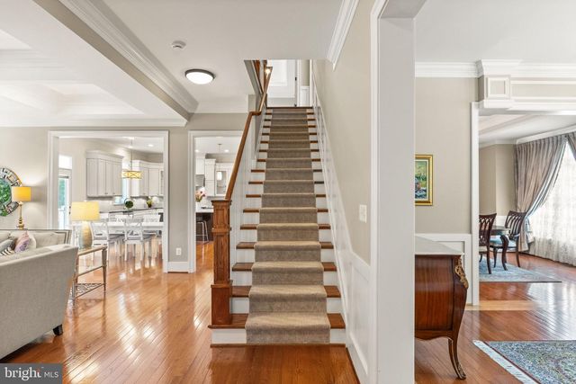 9311 TALISMAN DR, Vienna, VA 22182