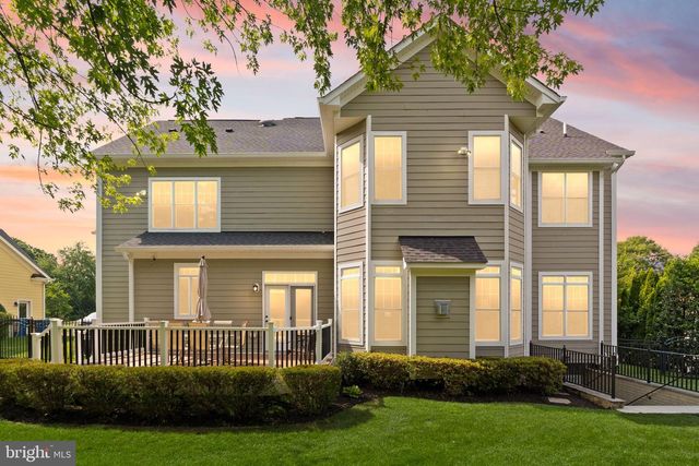 9311 TALISMAN DR, Vienna, VA 22182