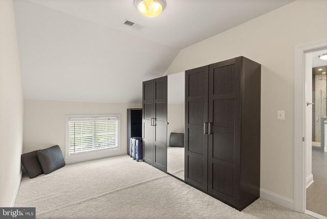 9311 TALISMAN DR, Vienna, VA 22182