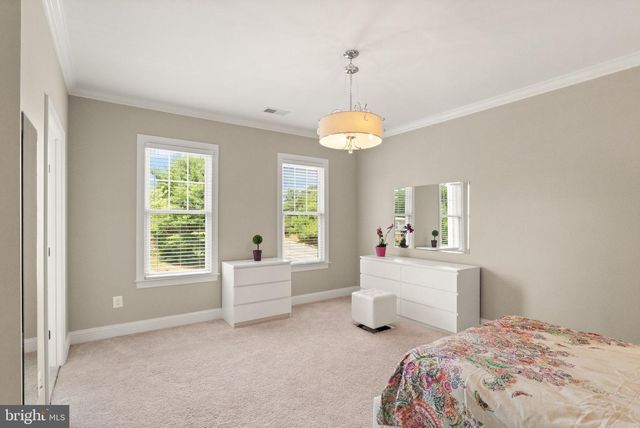 9311 TALISMAN DR, Vienna, VA 22182