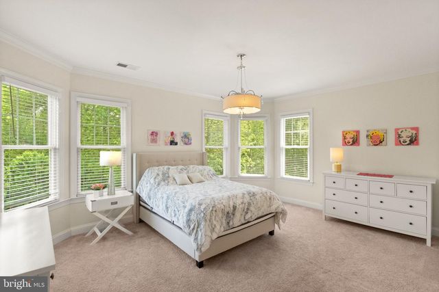 9311 TALISMAN DR, Vienna, VA 22182
