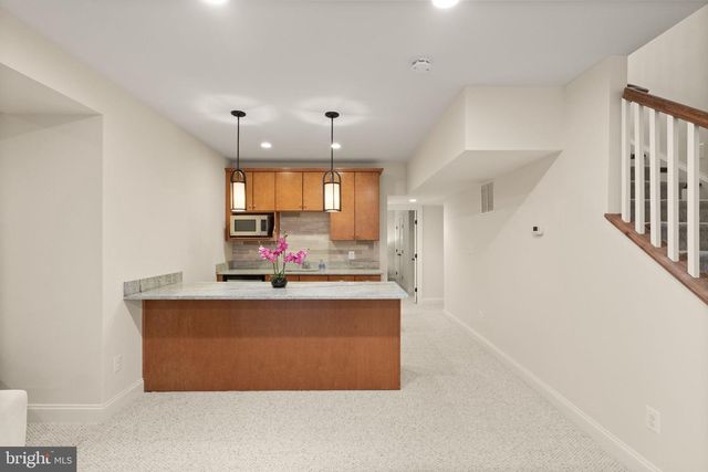9311 TALISMAN DR, Vienna, VA 22182
