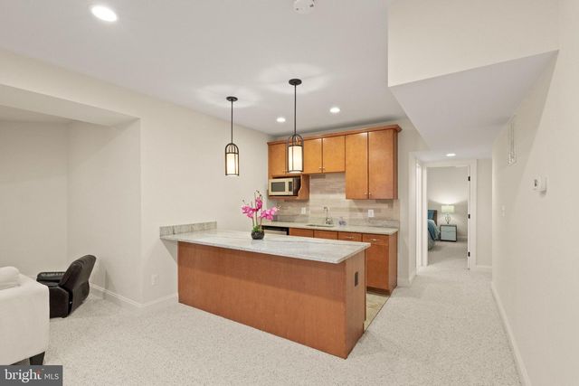 9311 TALISMAN DR, Vienna, VA 22182