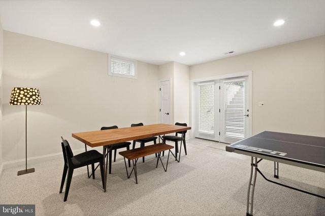 9311 TALISMAN DR, Vienna, VA 22182
