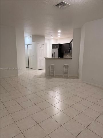 9040 NW 54th Street, Sunrise, FL 33351