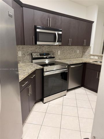 9040 NW 54th Street, Sunrise, FL 33351