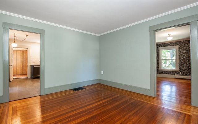 34 Lowell Road, North Reading, MA 01864