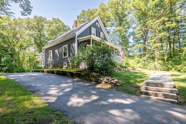 34 Lowell Road, North Reading, MA 01864