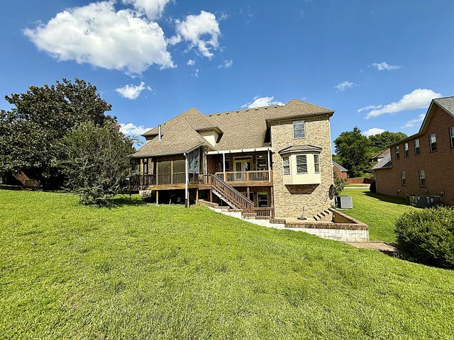 1413 Station Four Ln, Old Hickory, TN 37138