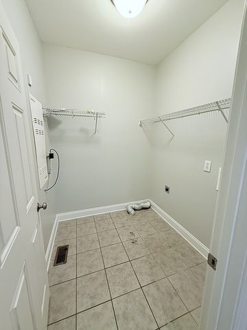 1413 Station Four Ln, Old Hickory, TN 37138