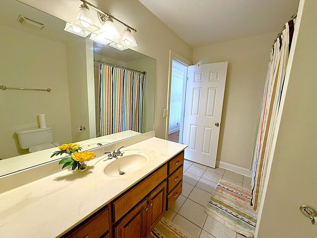 1413 Station Four Ln, Old Hickory, TN 37138