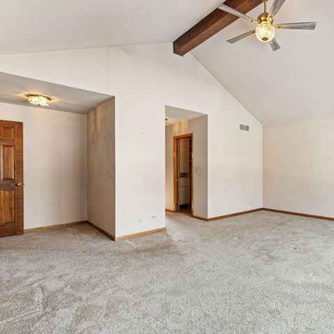 S75W17601 Harbor CIRCLE, Muskego, WI 53150