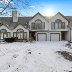 S75W17601 Harbor CIRCLE, Muskego, WI 53150