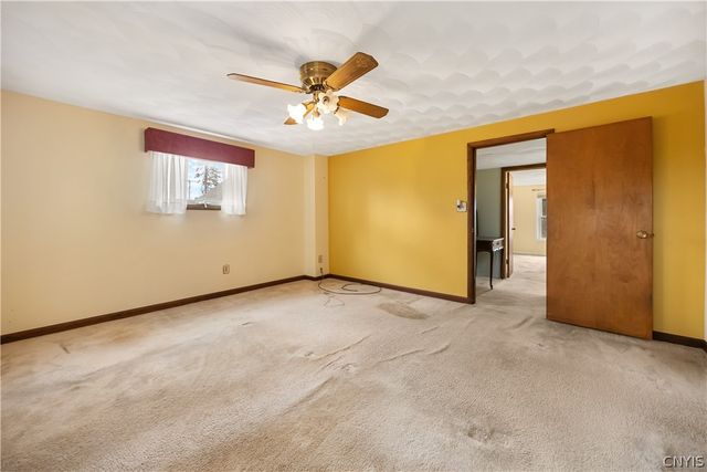 8258 Thompson Road, Cicero, NY 13039