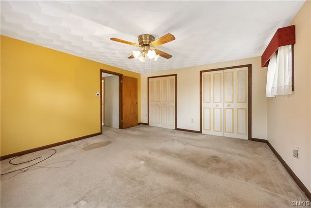 8258 Thompson Road, Cicero, NY 13039