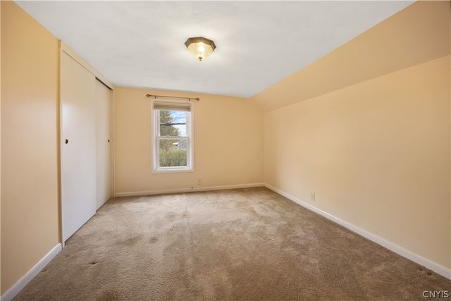 8258 Thompson Road, Cicero, NY 13039