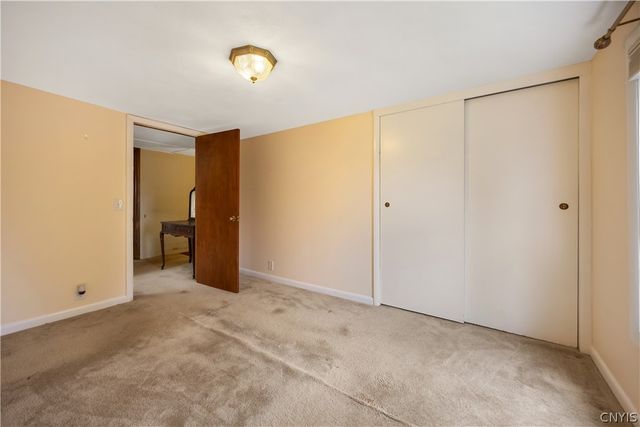8258 Thompson Road, Cicero, NY 13039