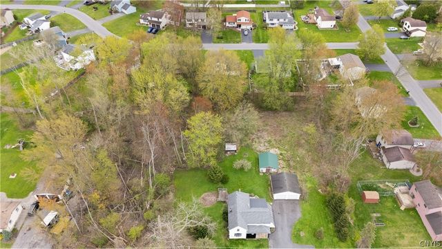 8258 Thompson Road, Cicero, NY 13039