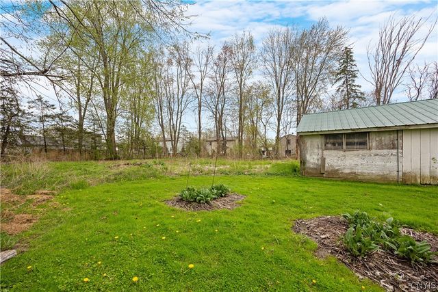 8258 Thompson Road, Cicero, NY 13039