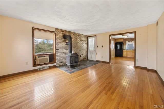 8258 Thompson Road, Cicero, NY 13039