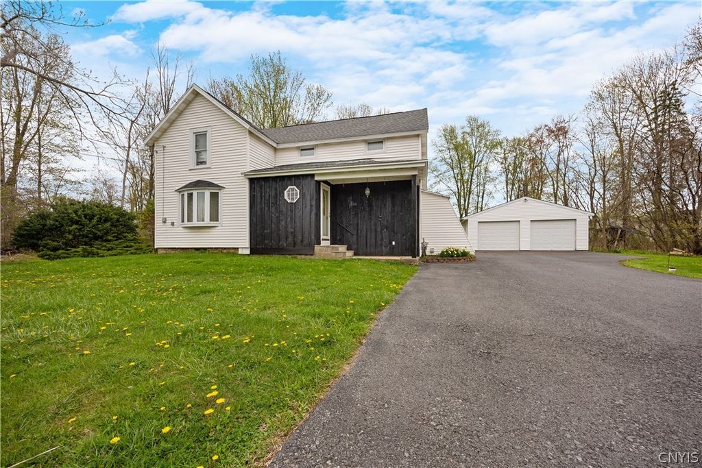 8258 Thompson Road, Cicero, NY 13039