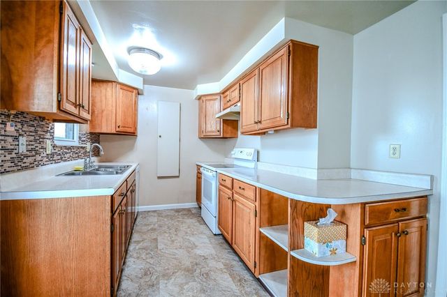 7233 Serpentine Drive, Dayton, OH 45424