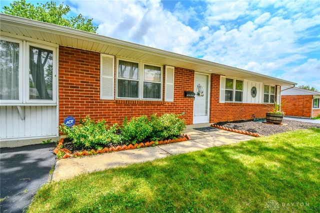 7233 Serpentine Drive, Dayton, OH 45424