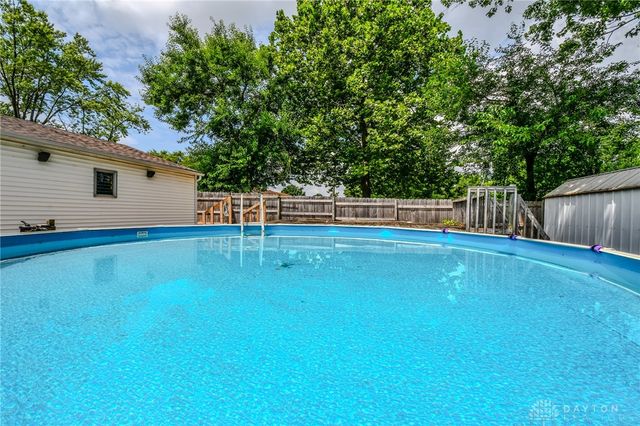 7233 Serpentine Drive, Dayton, OH 45424