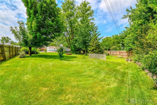 7233 Serpentine Drive, Dayton, OH 45424