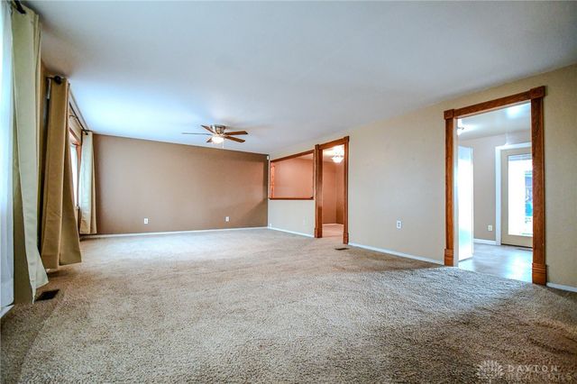 7233 Serpentine Drive, Dayton, OH 45424