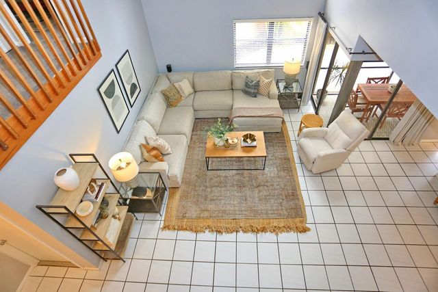 15061 Durham Lane, Davie, FL 33331
