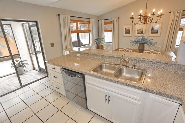 15061 Durham Lane, Davie, FL 33331