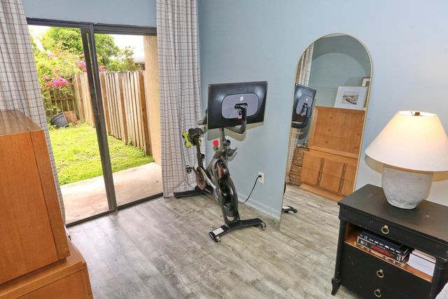 15061 Durham Lane, Davie, FL 33331