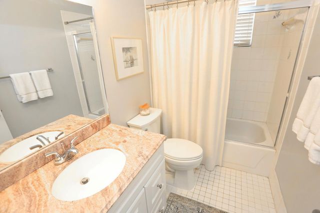 15061 Durham Lane, Davie, FL 33331