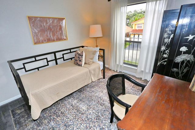 15061 Durham Lane, Davie, FL 33331