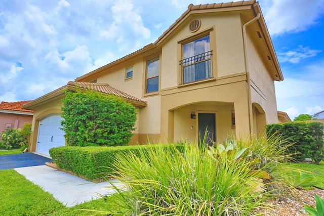 15061 Durham Lane, Davie, FL 33331