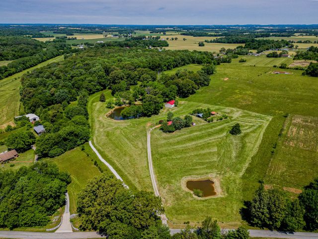 3 Valley Rd, Springfield, TN 37172