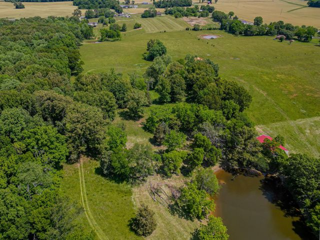 3 Valley Rd, Springfield, TN 37172