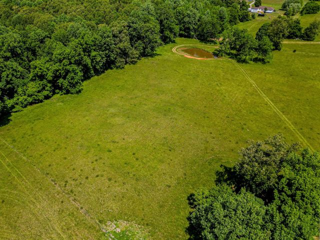 3 Valley Rd, Springfield, TN 37172