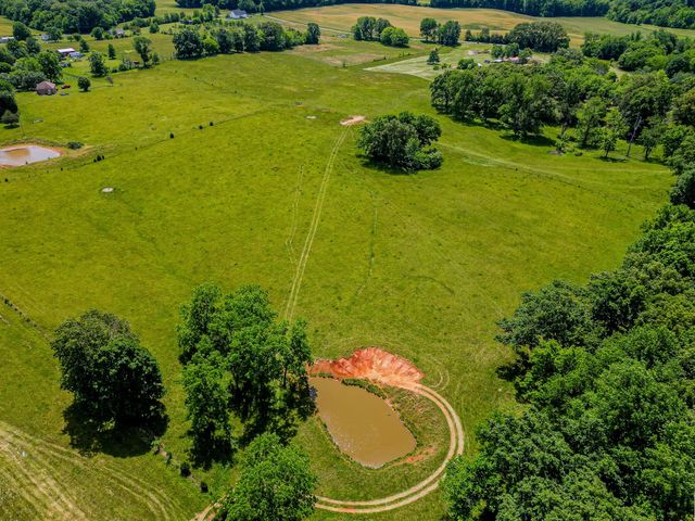3 Valley Rd, Springfield, TN 37172