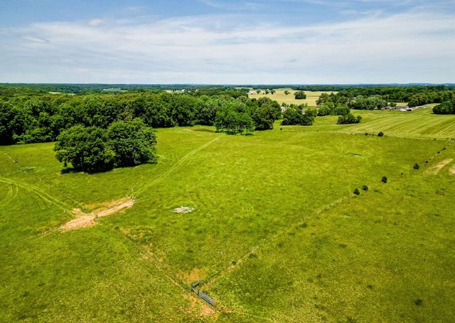 3 Valley Rd, Springfield, TN 37172