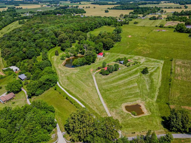 3 Valley Rd, Springfield, TN 37172