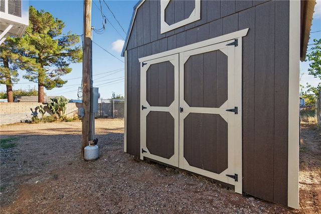 3150 E Potter Avenue, Kingman, AZ 86409