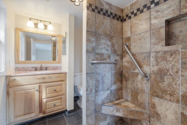 202 Buttry Road, Rogers, AR 72756