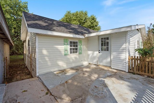 202 Buttry Road, Rogers, AR 72756