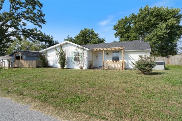 202 Buttry Road, Rogers, AR 72756